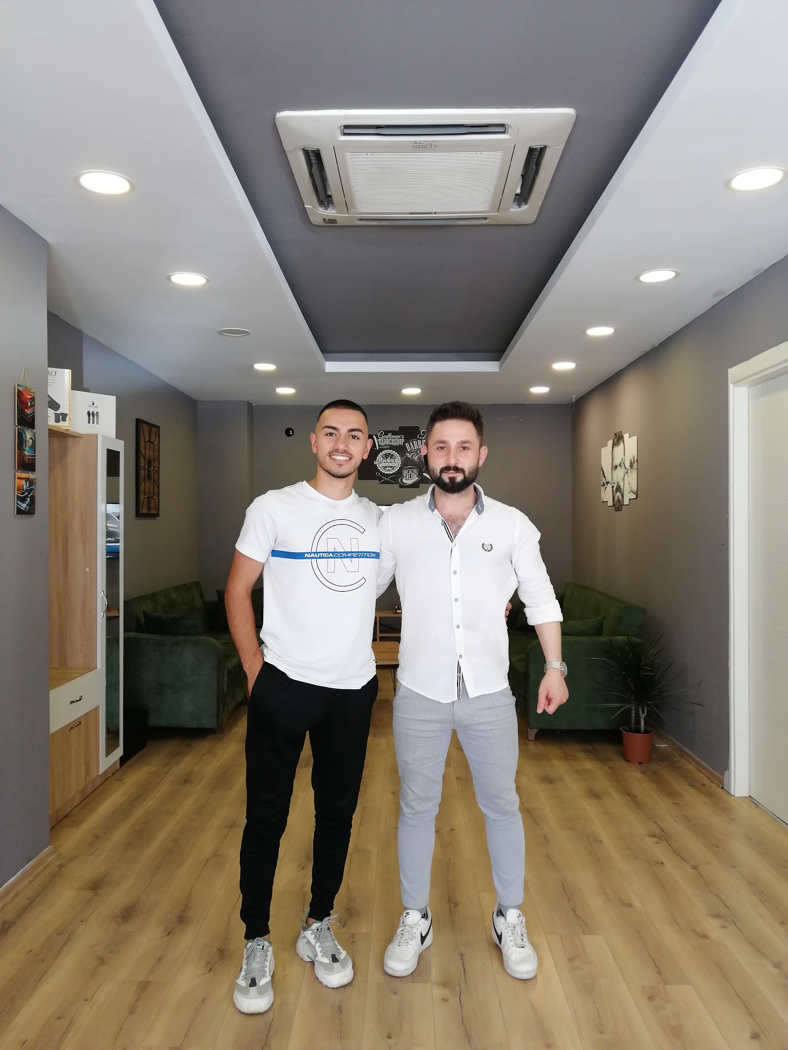ÇAKIR LİFE KUAFÖR SALONU