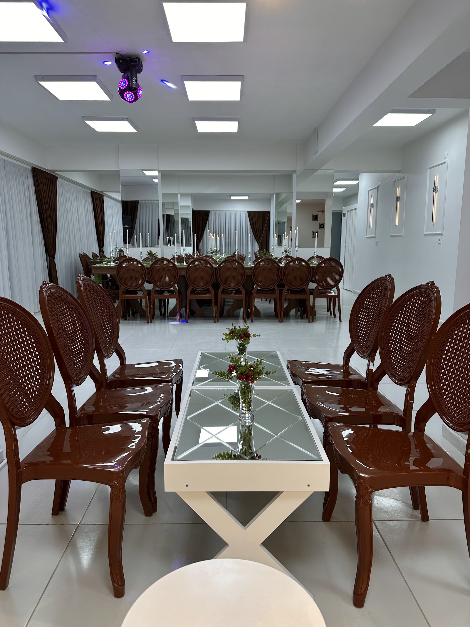 Serenat Davet Evi