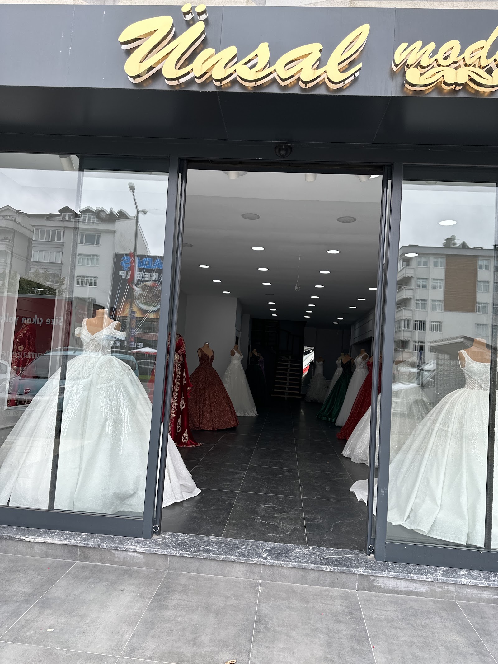 ÜNSAL MODA